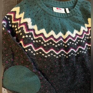FjallRaven Sweater - Green, Black, Purple